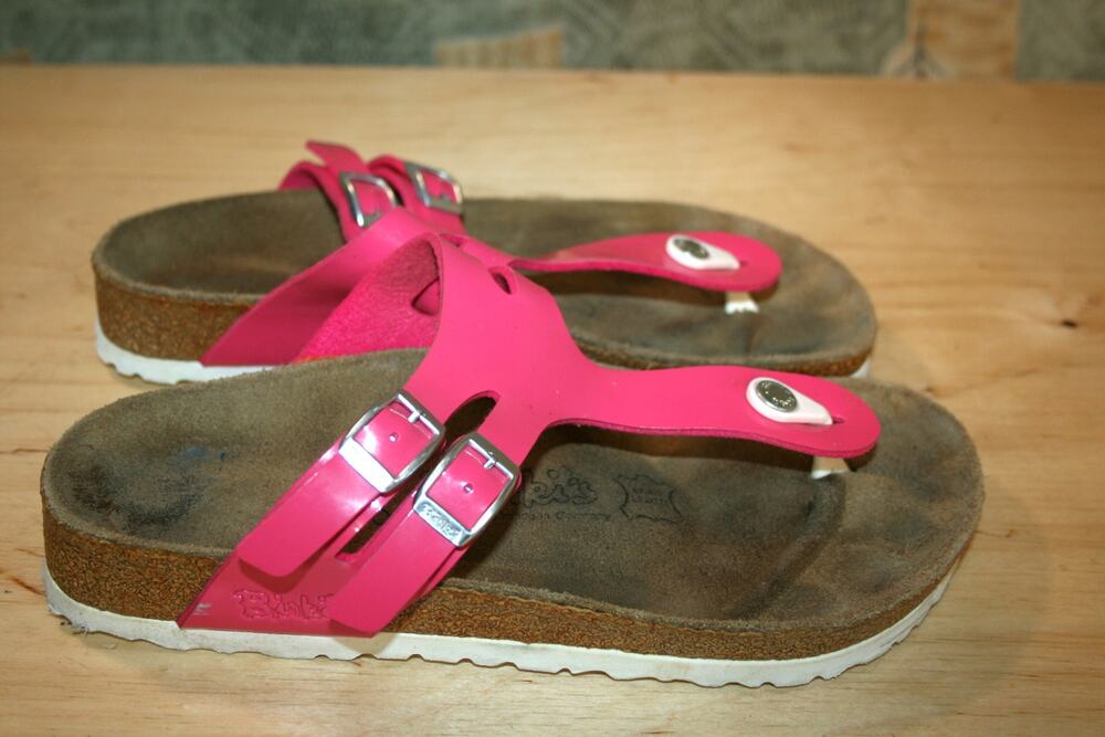 Betula Birkenstock Red-Raspberry Thong Sandals Size 40 / L9 M6